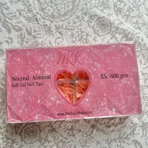 Gel -x nail tips natural round